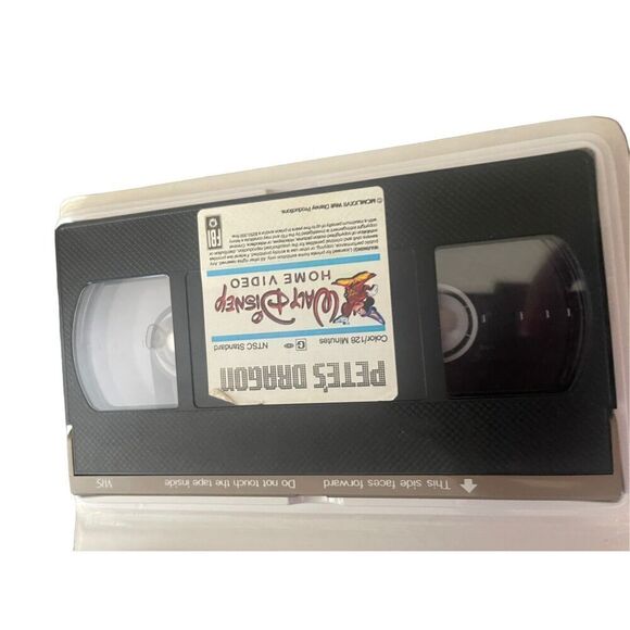 Walt Disney Pete's Dragon and The Love Bug VHS 1977 Clamshell Classic Rare Movie - Picture 7 of 10